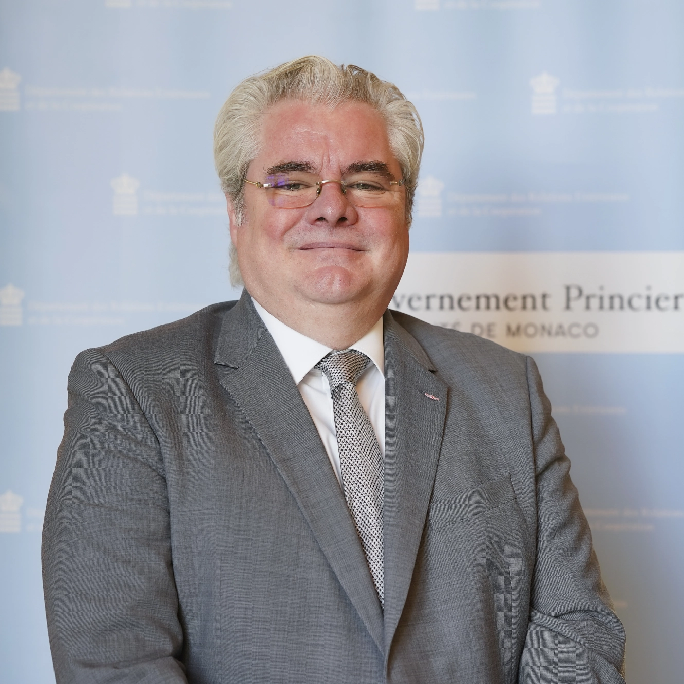 Son Exc. Monsieur Lorenzo RAVANO a été nommé Ambassadeur Extraordinaire et Plénipotentiaire de Monaco en Allemagne, par Ordonnance Souveraine n° 9.262 du 16 mai 2022. Il a remis le 21 juin 2022 à Son Exc. Monsieur Frank-Walter STEINMEIER, Président de la République Fédérale d’Allemagne, les Lettres de Créance l’accréditant en qualité d’Ambassadeur Extraordinaire et Plénipotentiaire de Monaco en Allemagne.